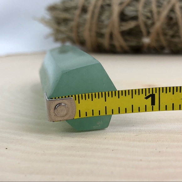 Green Aventurine Stone Healing Crystal Pyramid Tower Wand Point Obelisk Rock - Picture 8 of 8